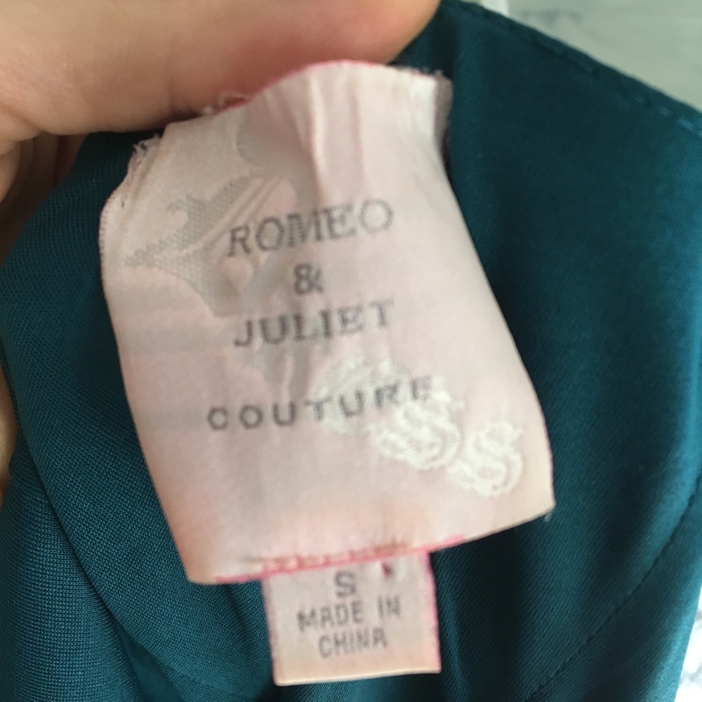 One shoulder mini Cocktail dress ๐ - Picture 3 of 4